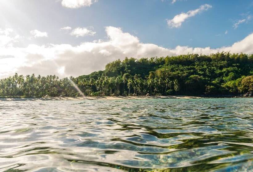 Hotelli Dryft Darocotan Island