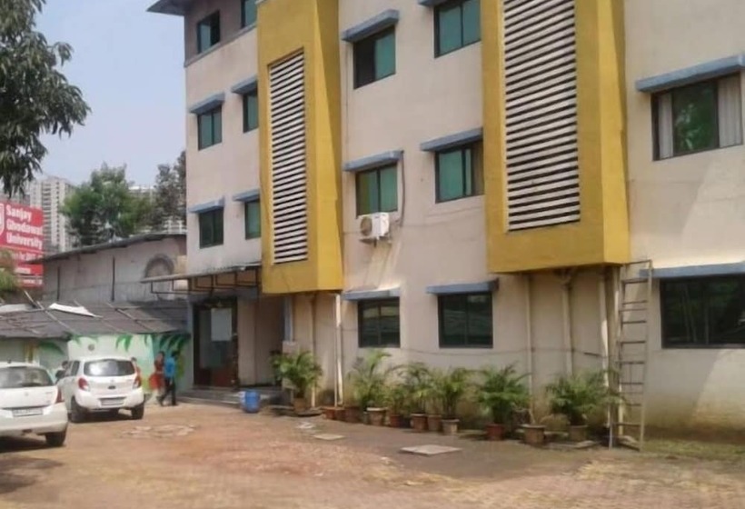 בית מלון כפרי Mahalaxmi