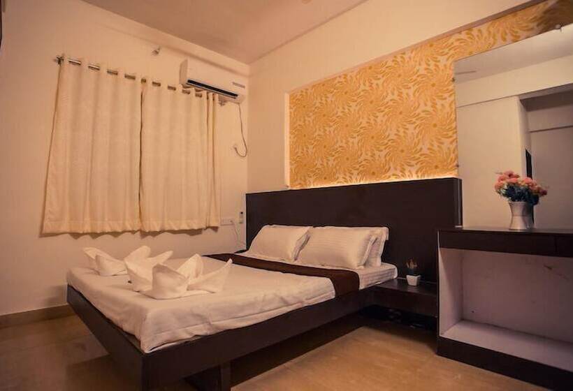 בית מלון כפרי Mahalaxmi