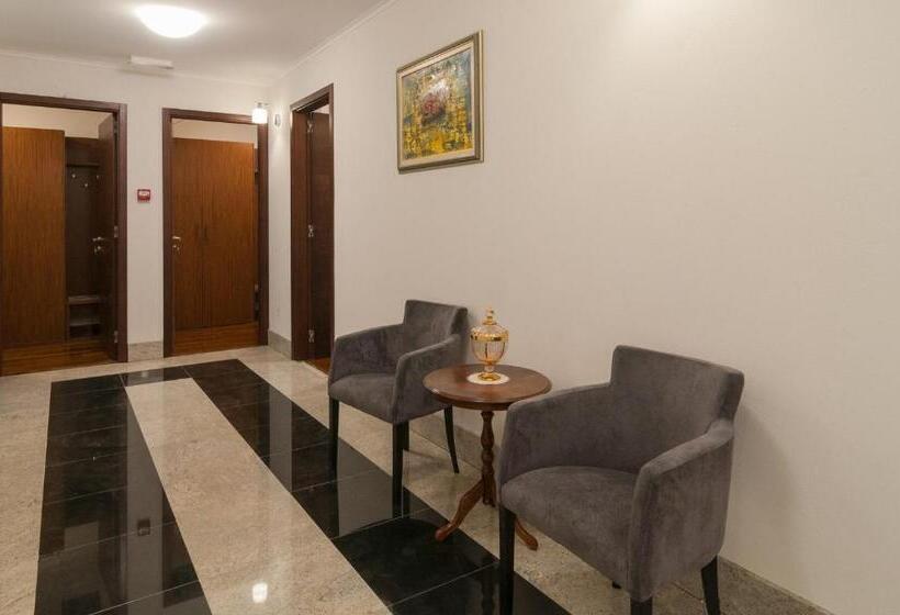 Panzió Luxury Rooms Near The Beach