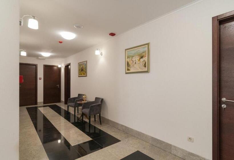 Panzió Luxury Rooms Near The Beach