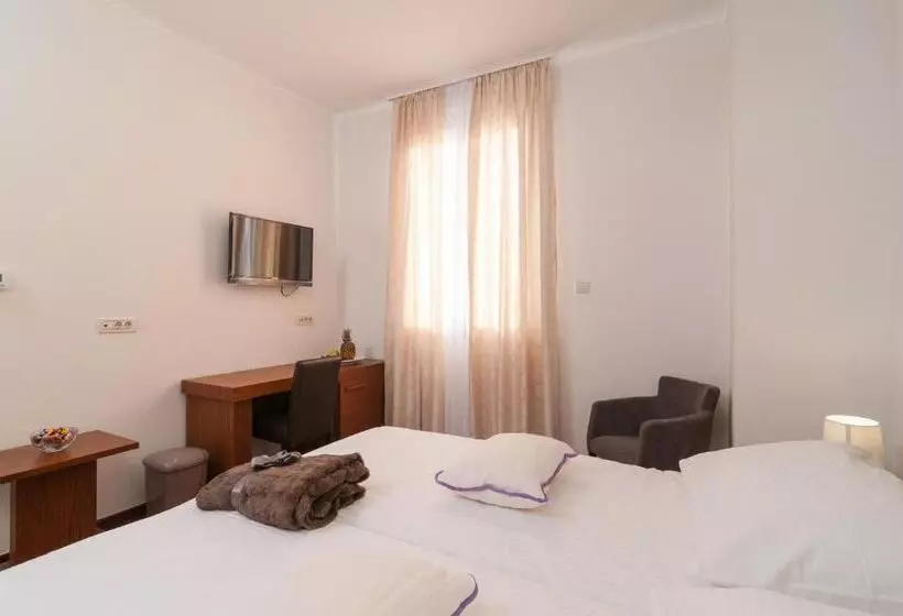 ペンション Luxury Rooms Near The Beach