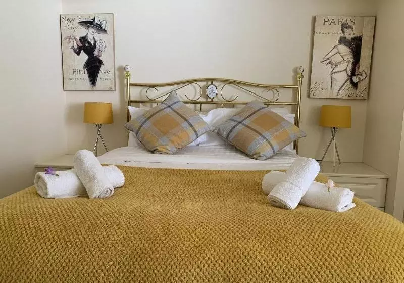 Plas Maenan Country House