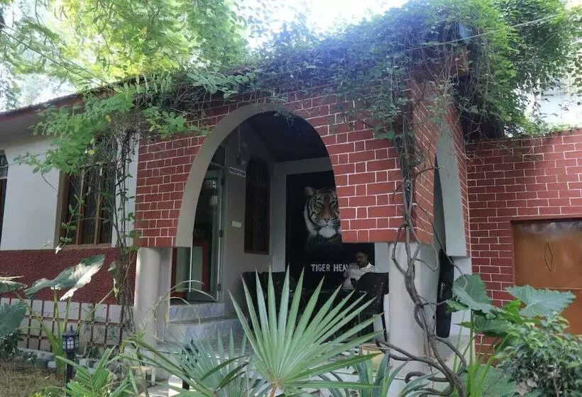 Tiger Heaven Resort Bandhavgarh