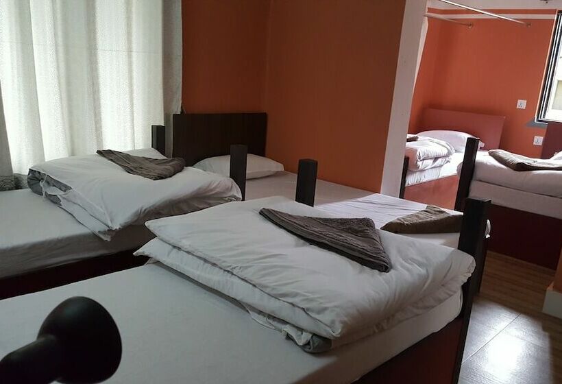 تختخواب و صبحانه Bnb Royal Tourist House