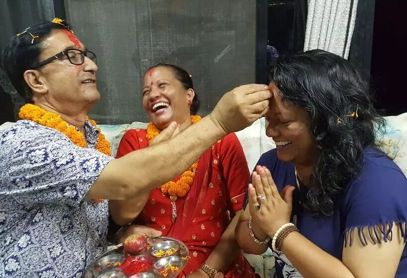 تختخواب و صبحانه Bnb Royal Tourist House