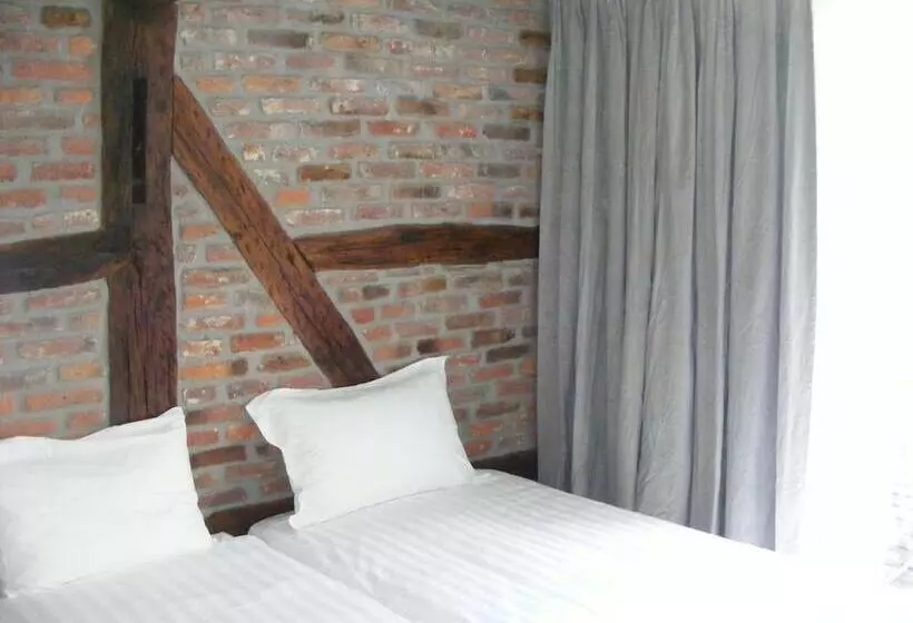 هتل Amosa Liège City Centre Apart Gerardrie 23