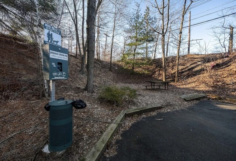 בית מלון כפרי Hometowne Studios By Red Roof Bordentown   Mcguire Afb