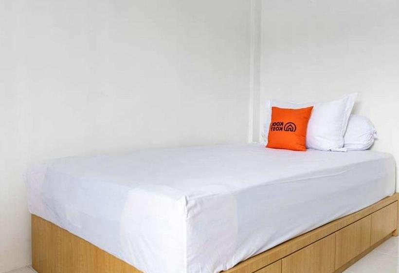 Hotel Koolkost Female Syariah Near Rsud Dr. Moewardi Solo