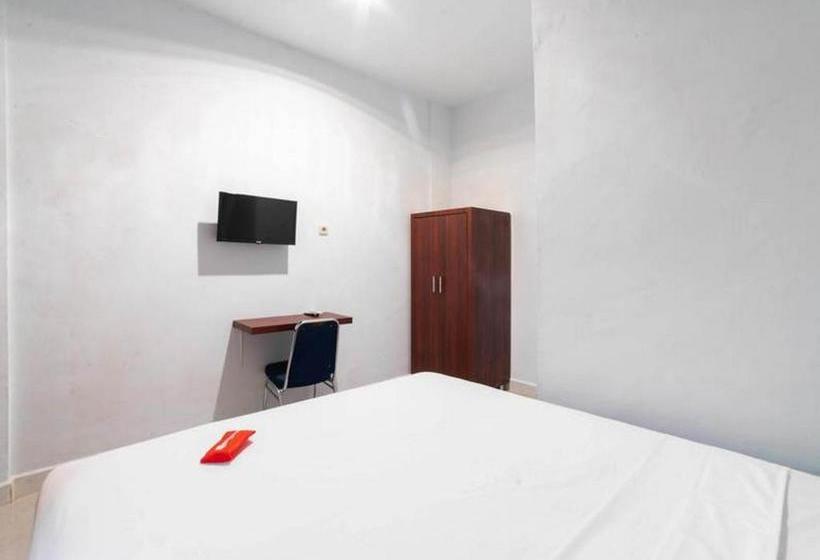 Hotel Koolkost Female Syariah Near Rsud Dr. Moewardi Solo