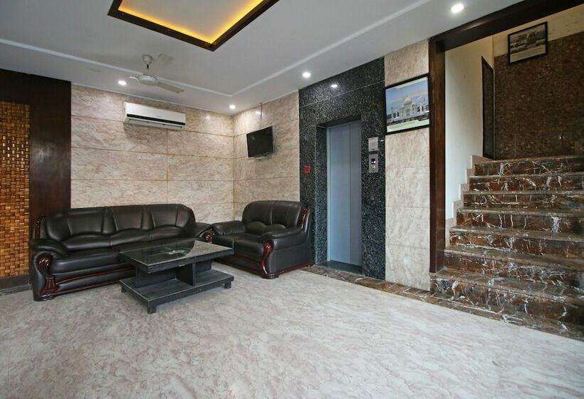 هتل Capital O Taj Castle