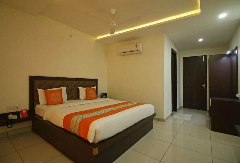 هتل Capital O Taj Castle