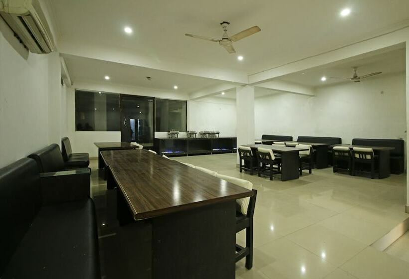 هتل Capital O Taj Castle