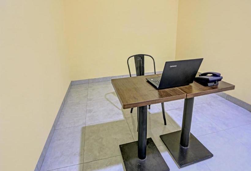 酒店 Oyo 90106 Tanah Abang Residence