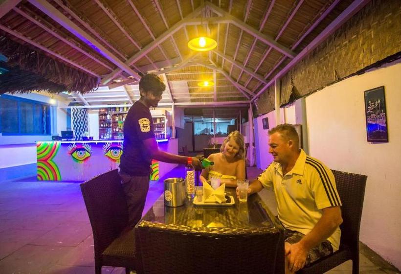 Hotel Beach Doorz Place