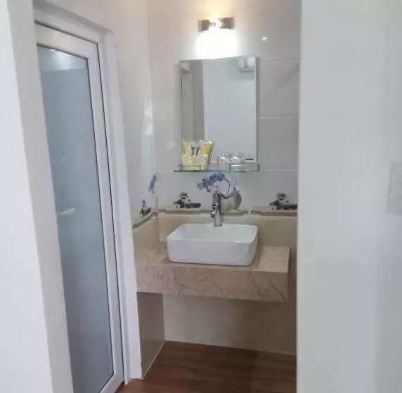 Onhotel Nice Buôn Ma Thuột
