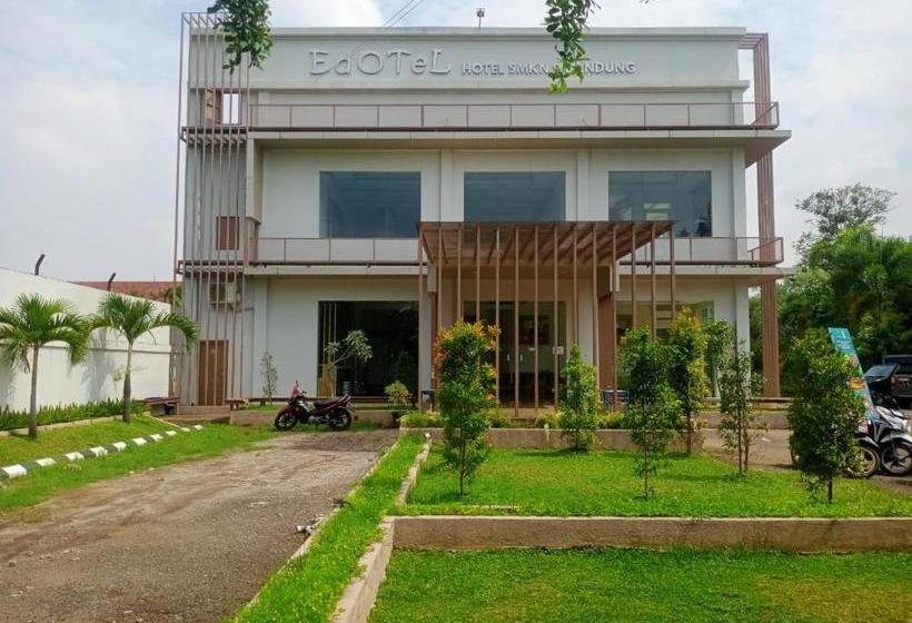 Oyo 90102 Edotel  By Dbest Hospitality