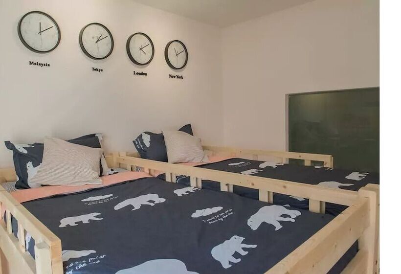 Panzió Yo.om @ Aeropod Ecohom Stay 13