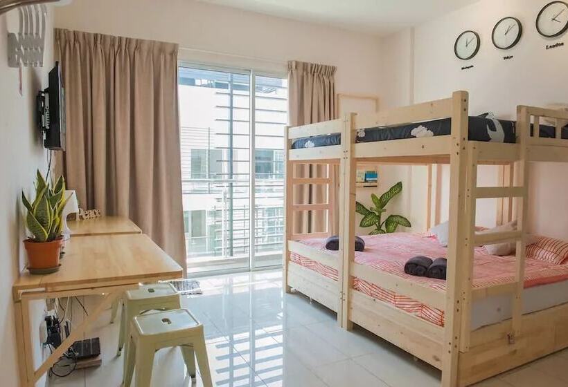 Panzió Yo.om @ Aeropod Ecohom Stay 13