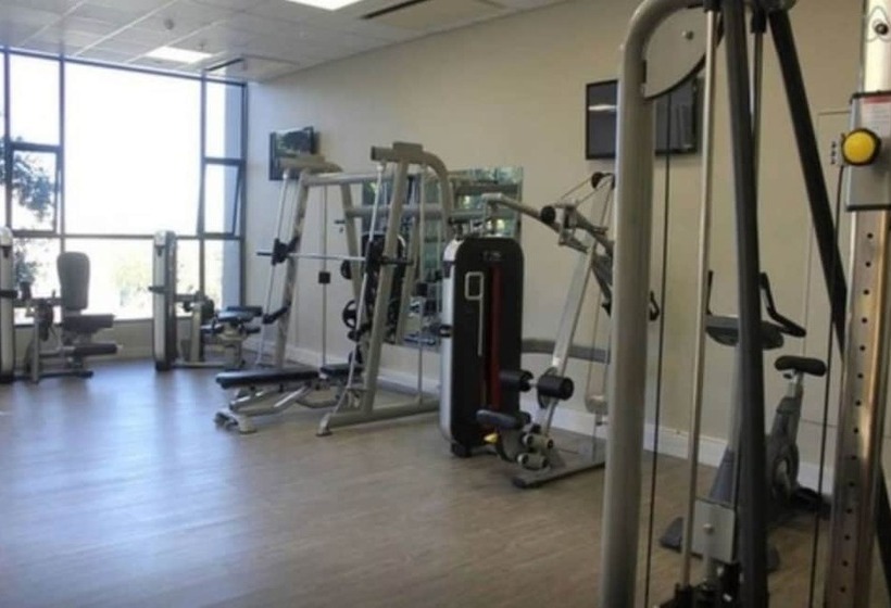 Sandton Skye Apartment   616