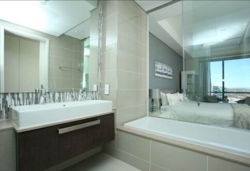 Sandton Skye Apartment   616