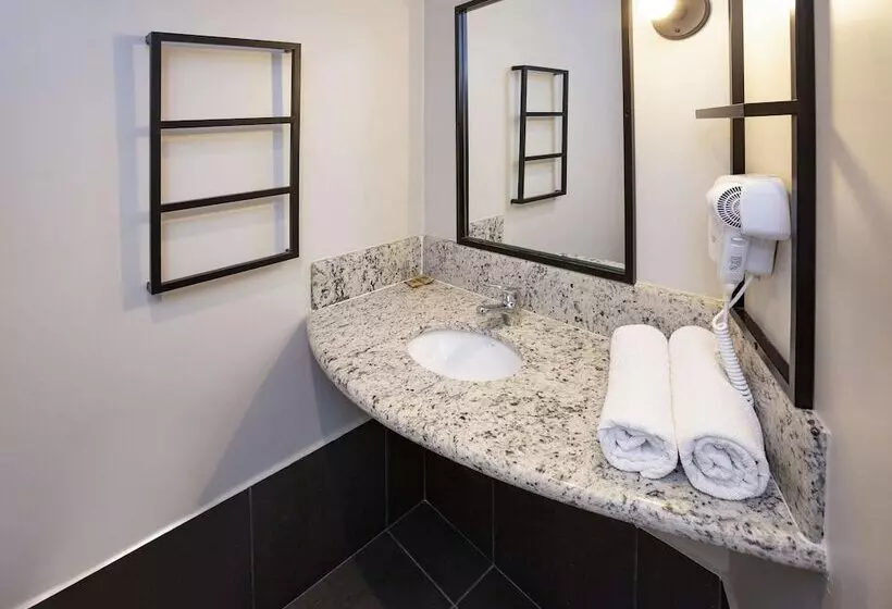 ホテル Ibis Cuiaba Shopping