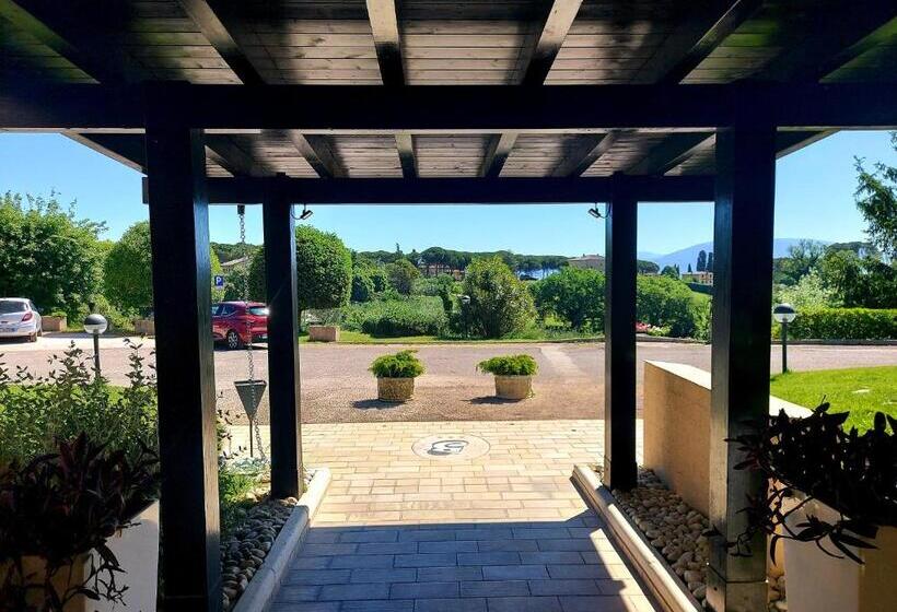 Hôtel Montebello Park