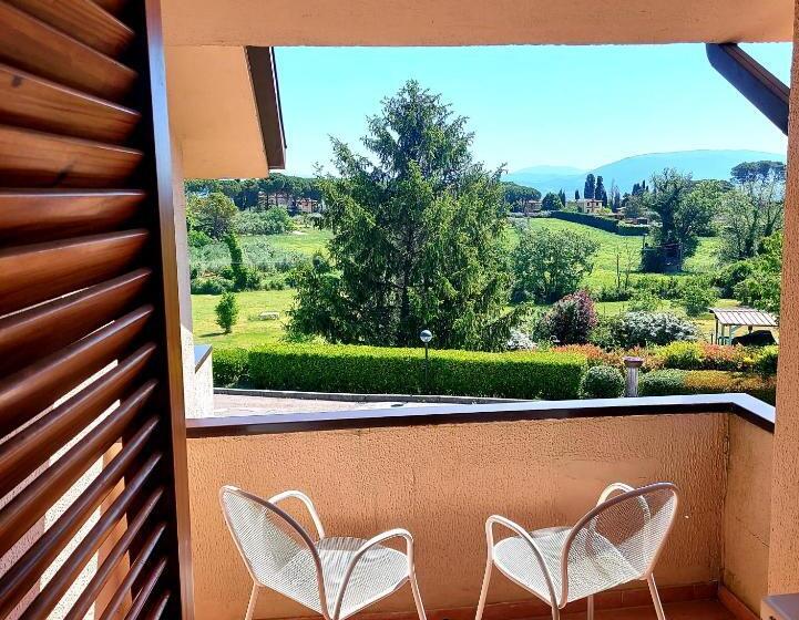 Hôtel Montebello Park