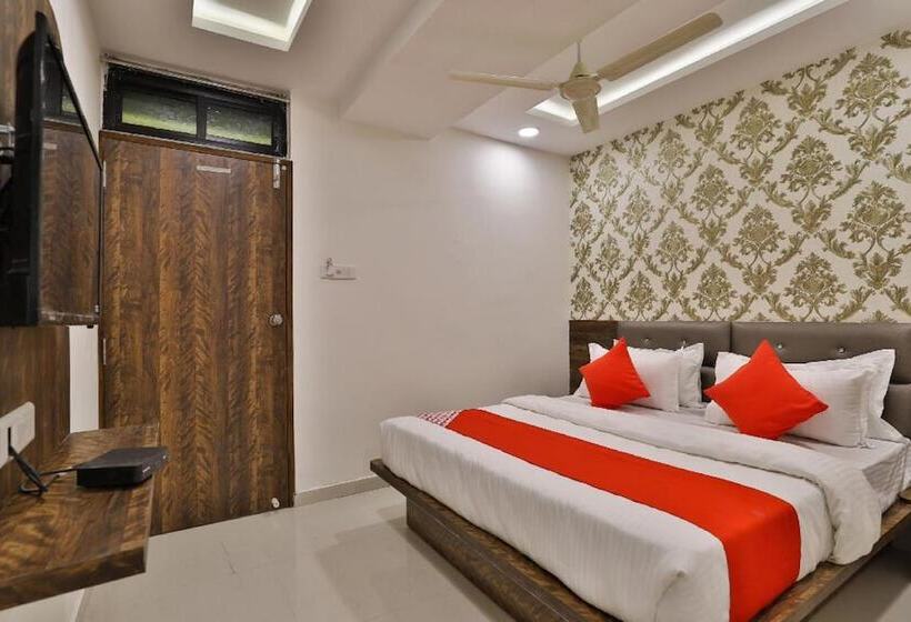 Hotel Pathik Villa