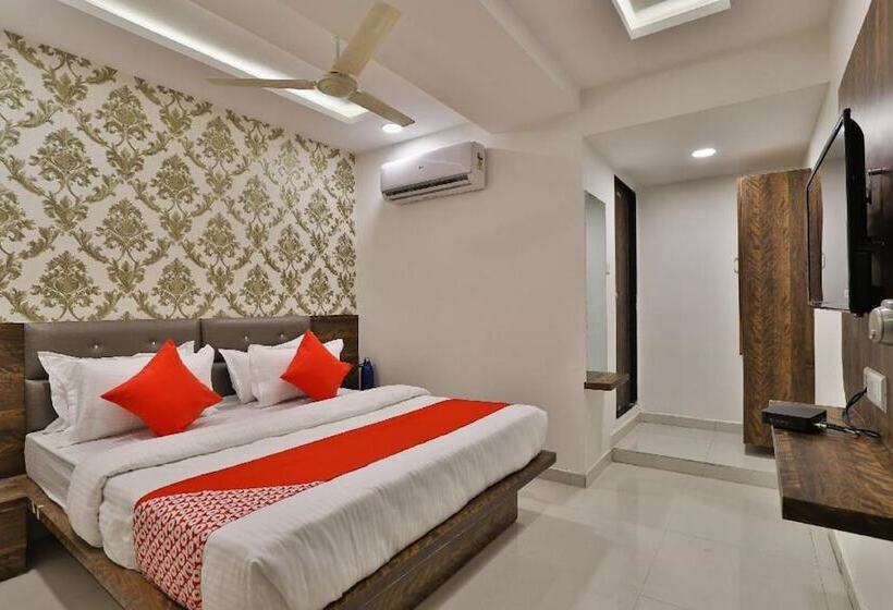 Hotel Pathik Villa