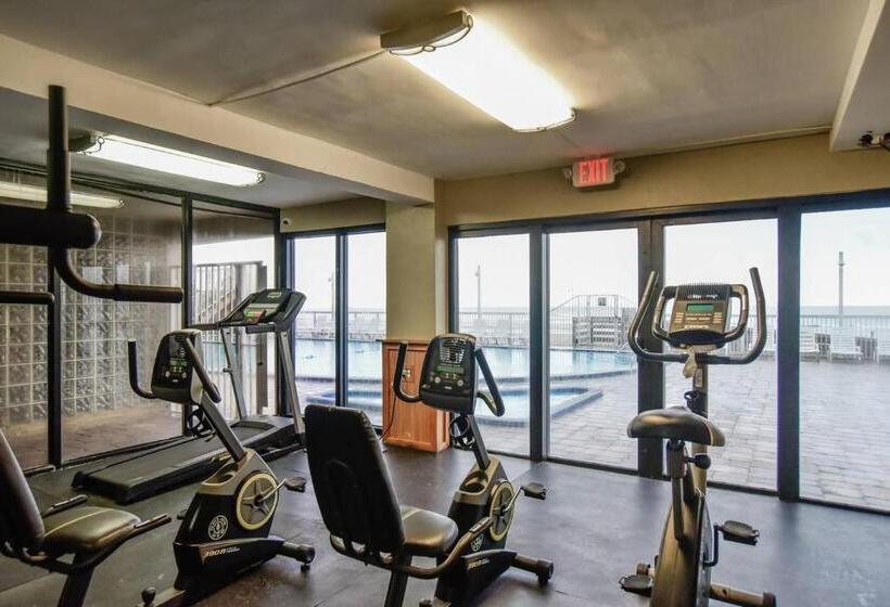 Otel Pirates Cove Resort Studios!