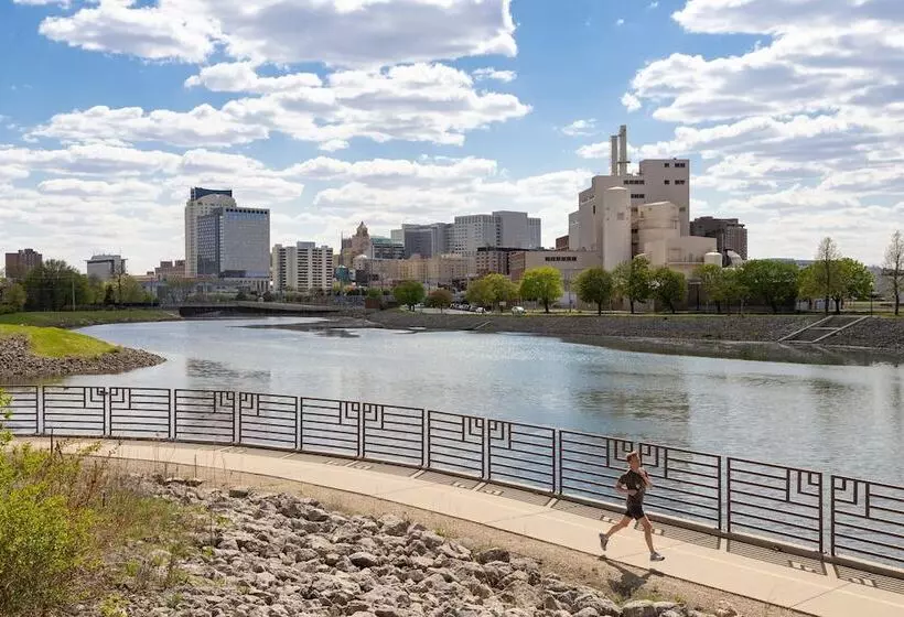 ホテル Staybridge Suites Rochester   Mayo Clinic Area, An Ihg