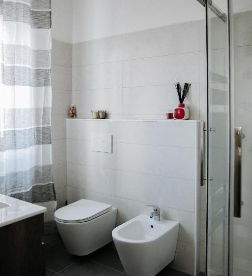 تختخواب و صبحانه Altrentatre