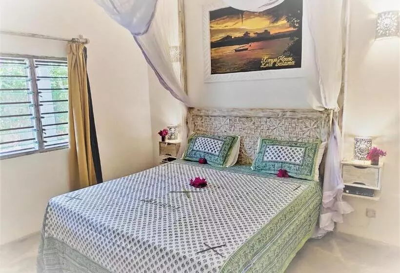 Bed and Breakfast Kimya House, Watamu