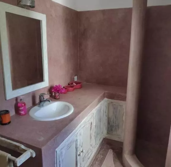 Bed and Breakfast Kimya House, Watamu