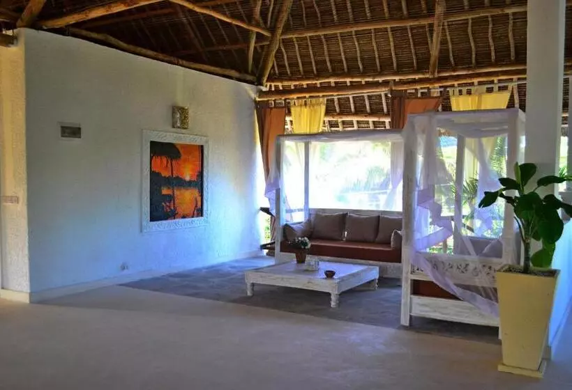 Bed and Breakfast Kimya House, Watamu