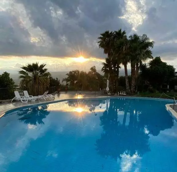 هتل Agriturismo Serra San Biagio