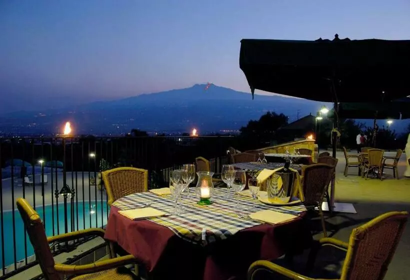 هتل Agriturismo Serra San Biagio