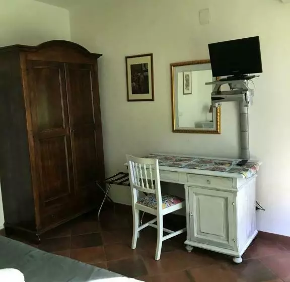 هتل Agriturismo Serra San Biagio