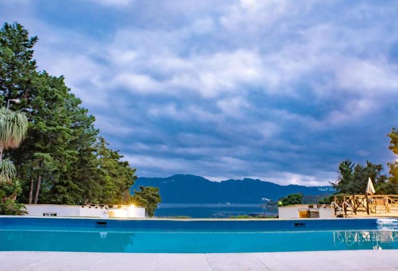 هتل Los Olivos Santiago Atitlan