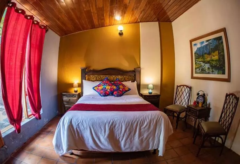 هتل Los Olivos Santiago Atitlan