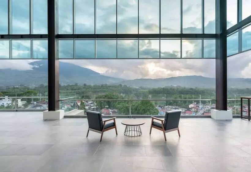 Hotelli Santika Bukittinggi