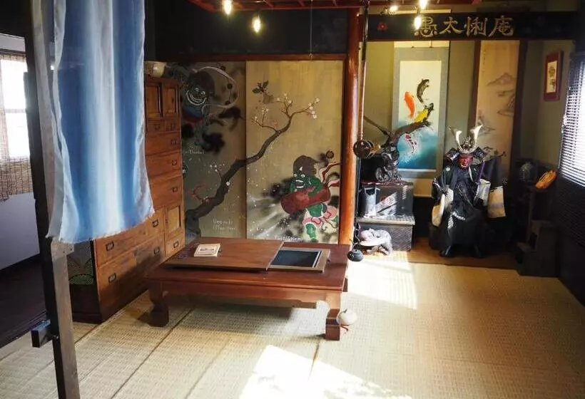 Majatalo 民泊カフェ Gootarian
