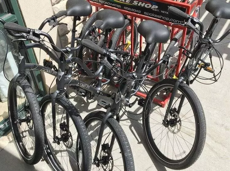 هتل Boothill Inn And Suites