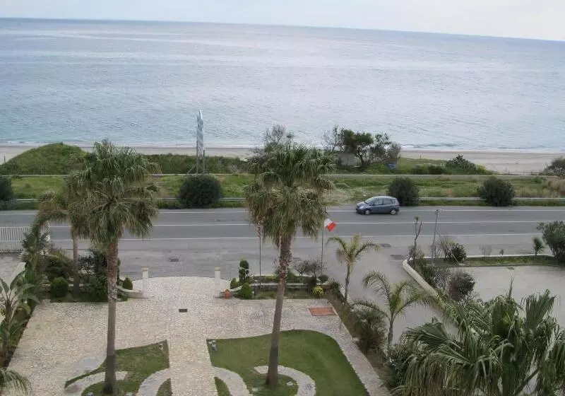 ホテル Club Kennedy