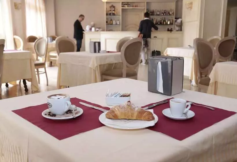 ホテル Club Kennedy