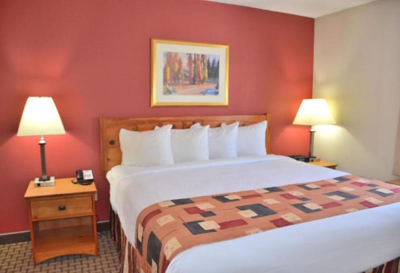 Otel Cresthill Suites Syracuse