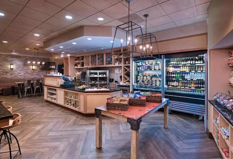 فندق Eaglewood Resort & Spa