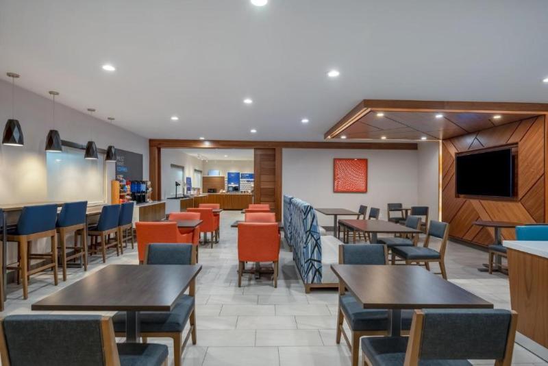 Отель Holiday Inn Express Portland Se Clackamas Area, An Ihg