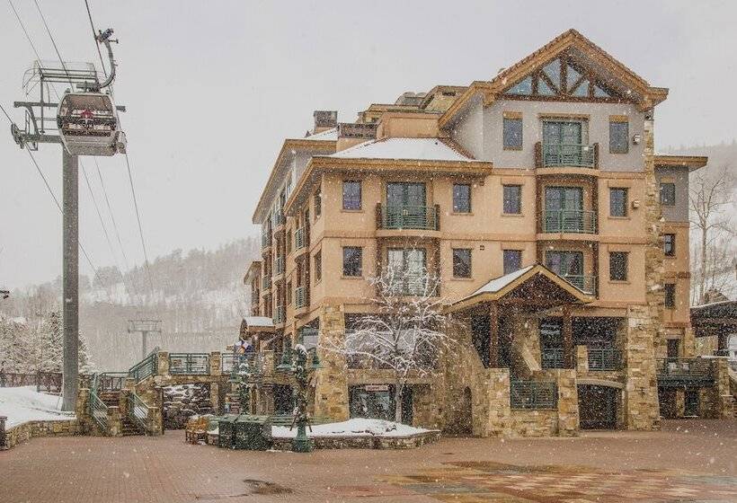 هتل Inn At Lost Creek